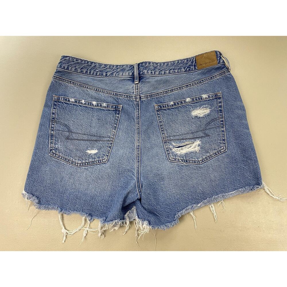 American Eagle Tomgirl Jean Shorts Womens 14 Blue Distressed Boyfriend 37x5 - Picture 2 of 15